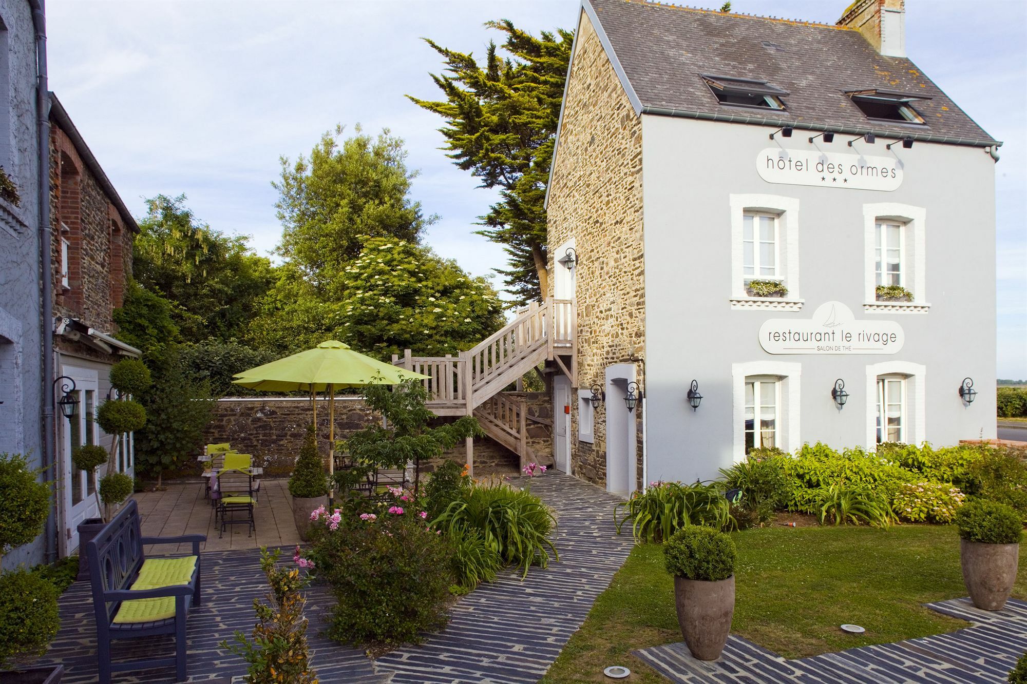 Relais Du Silence Hotel Restaurant Les Ormes Barneville-Carteret Exteriör bild